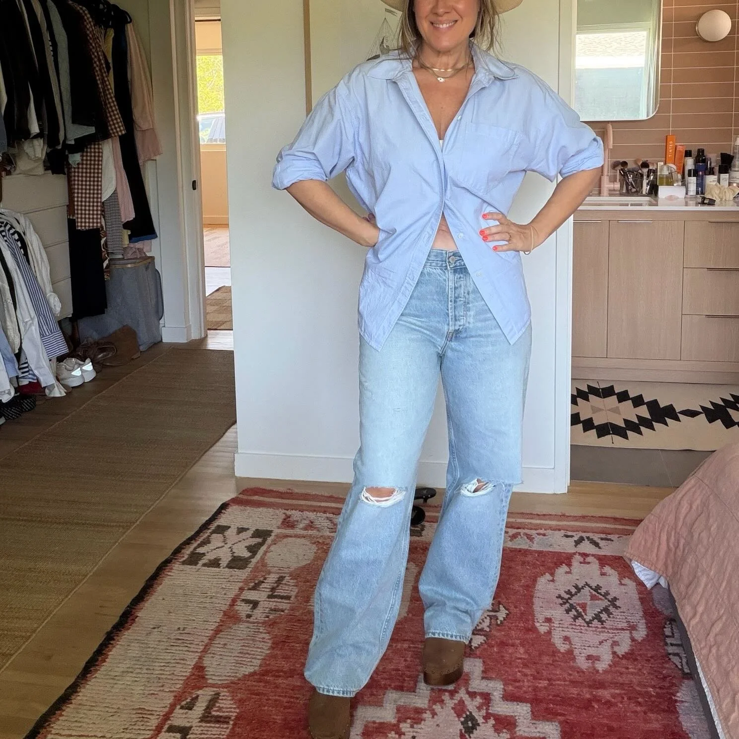 The Loose Yet Flattering Boyfriend Jeans We’ve Been Searching For Since The Dawn Of Time 
