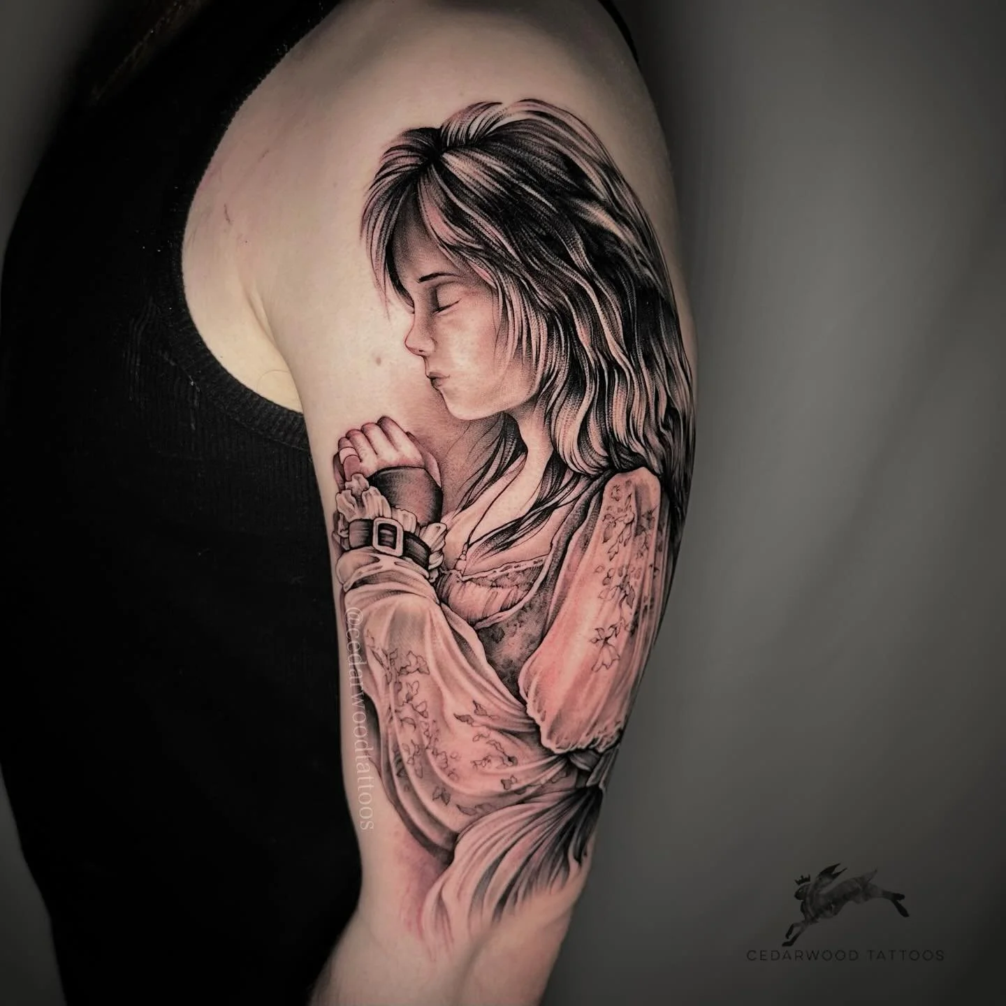 &ldquo;Someday I will be queen, but I will always be myself.&rdquo;

Massive thank you to @lukeconnerhall for travelling down from London to begin work on this Final Fantasy 9 tattoo sleeve. Starting with her majesty Garnet Til Alexandros XVII, one o