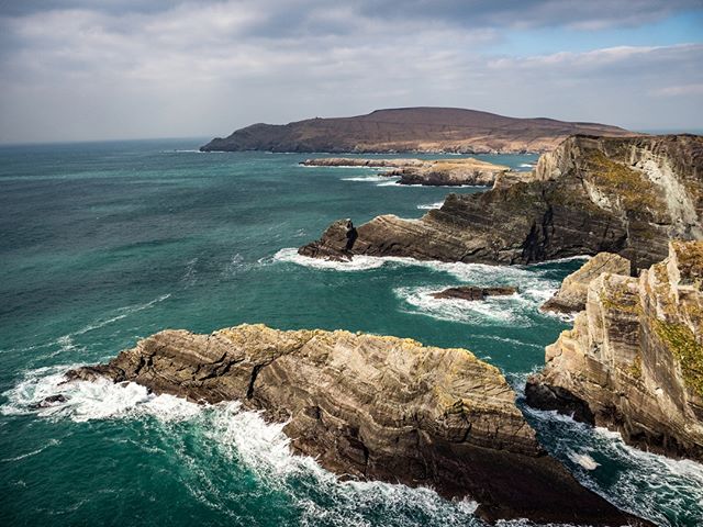 Quick pitstop at the Kerry Cliffs on the western coast of Ireland.⁠
..⁠
..⁠
..⁠
..⁠
..⁠
..⁠
..⁠
..⁠
..⁠
..⁠
..⁠
..⁠
#ireland #kerrycliffs #ringofkerry #picoftheday #wildatlanticway #photooftheday #natgeoyourshot #natgeoyourshot #nationalgeographic #n