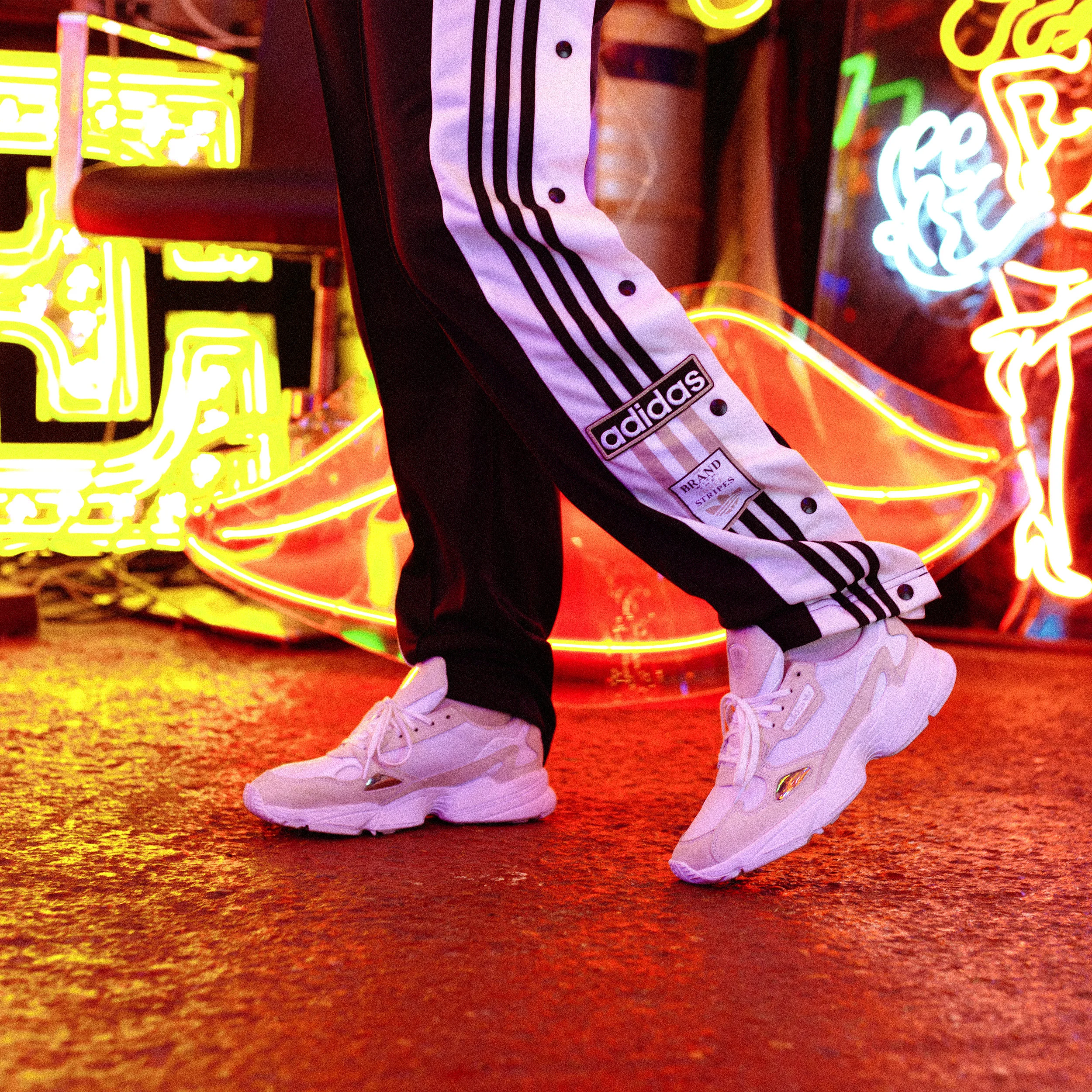 aO_Falcon_SelectsLondon_aO_2.jpg