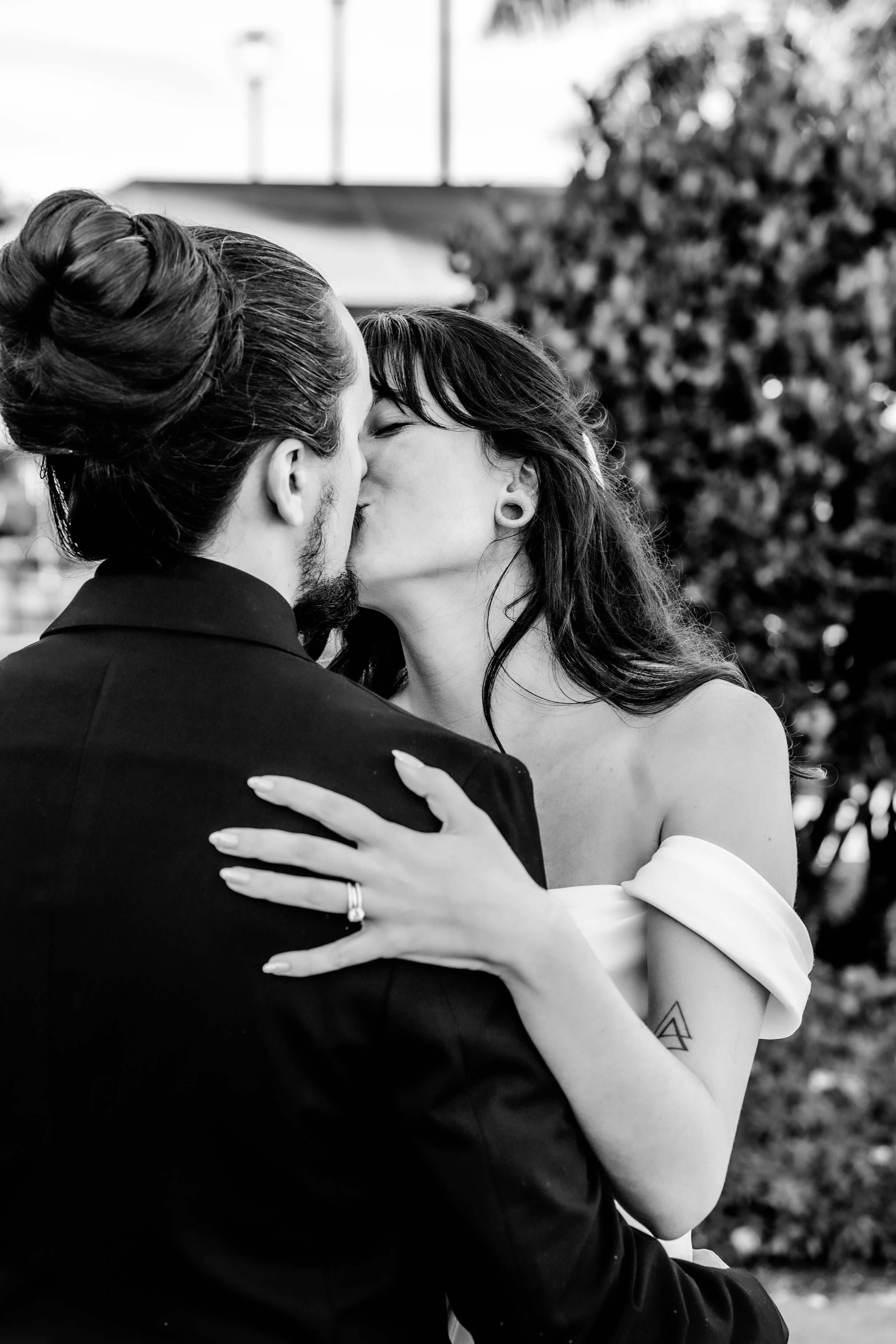 Howard.Wedding-04118-2.jpg