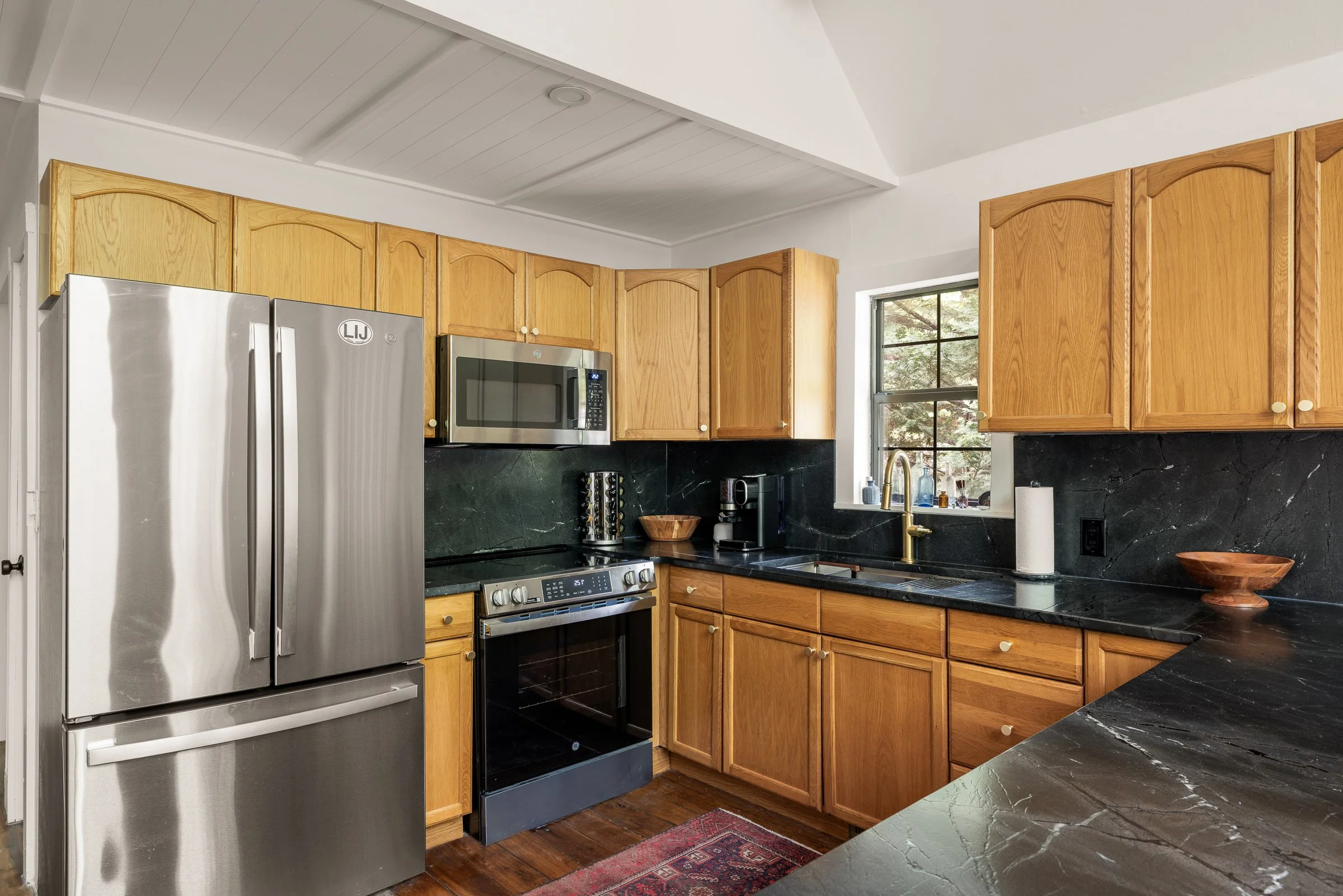 Kitchen_32-print-20260508_375indigo_edging045 copy.jpg