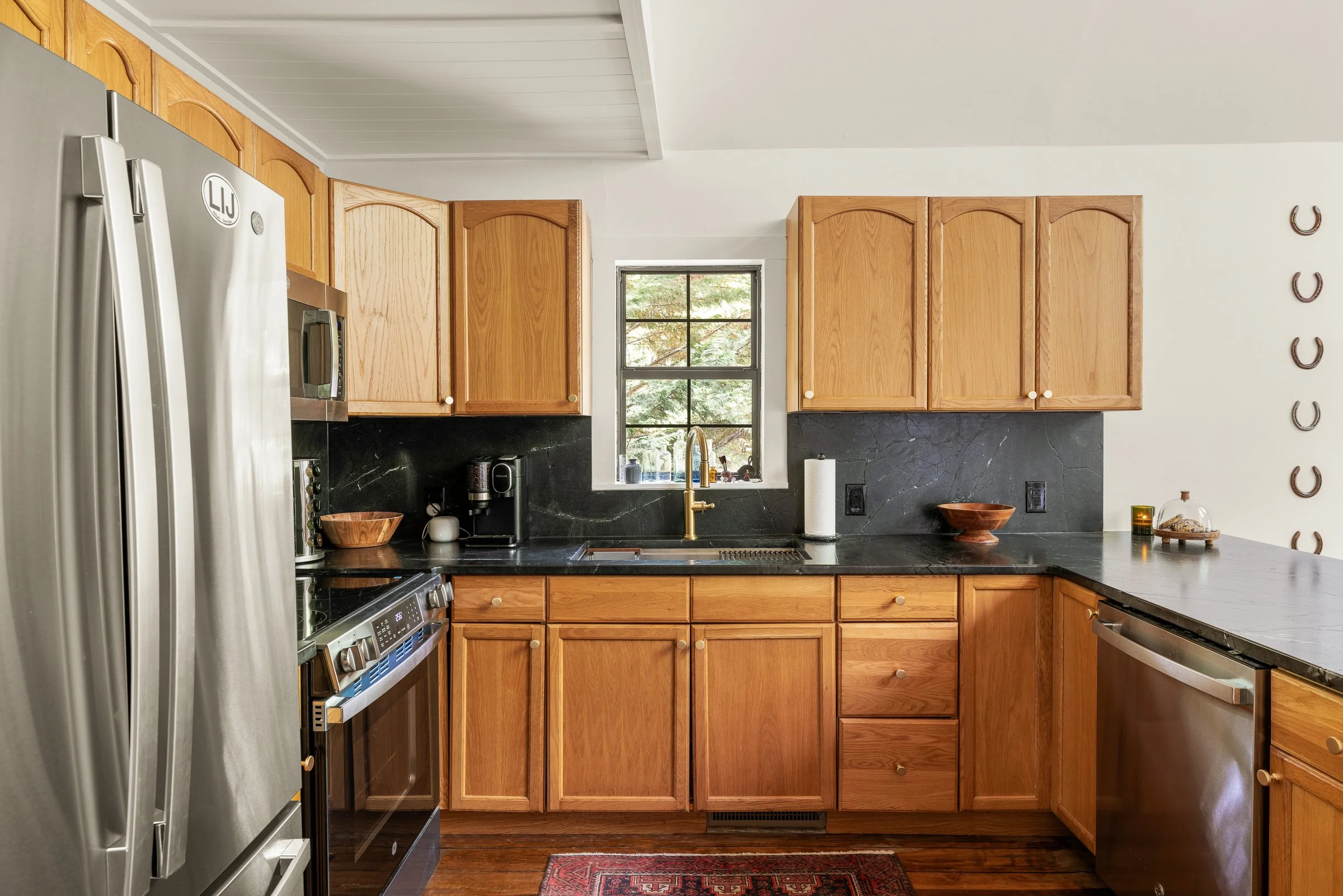 Kitchen_33-print-20260508_375indigo_edging048 copy.jpg