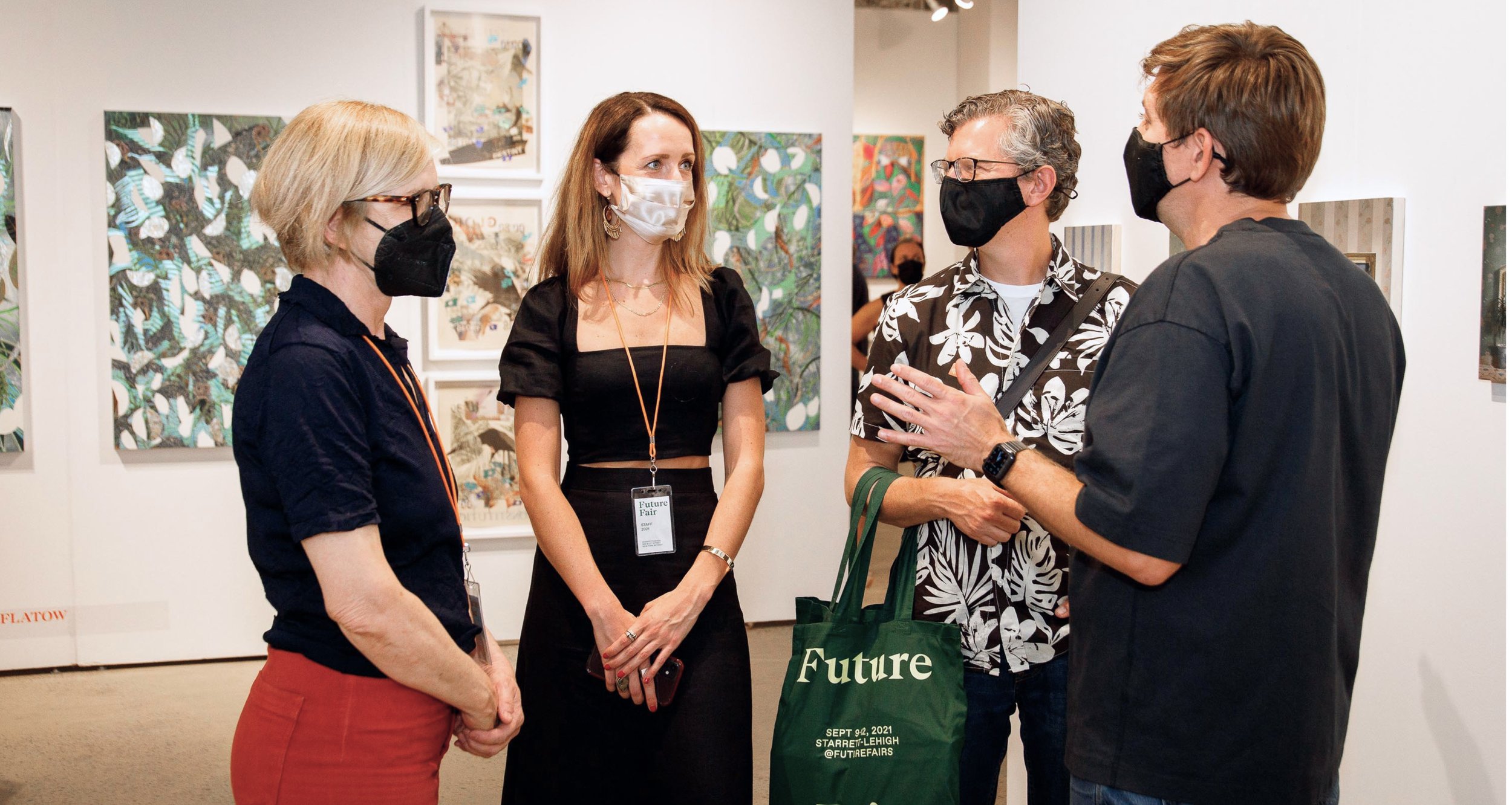  Future Fair co-founder Rebeca Laliberte with Karen Flatow of HESSE FLATOW (New York, NY) with collectors Rob and Eric Thomas-Suwall © David Willems Photography 