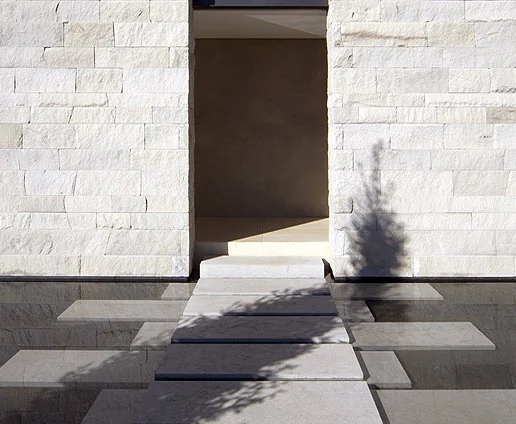 relecting pool to enfilade.jpg