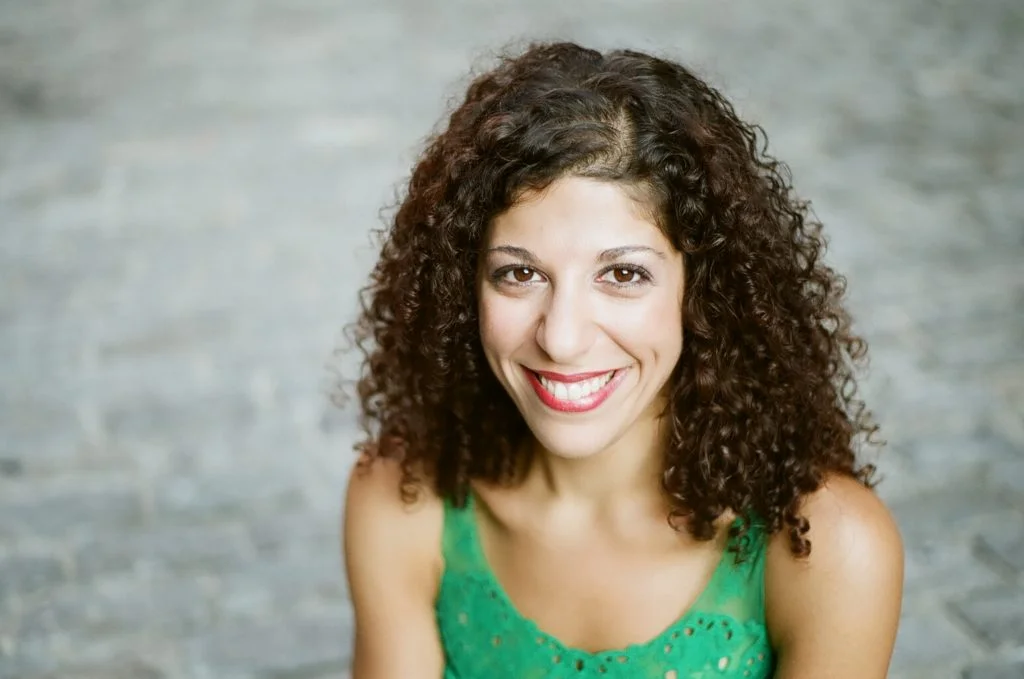 Jennifer Barsamian (Voice & Piano)