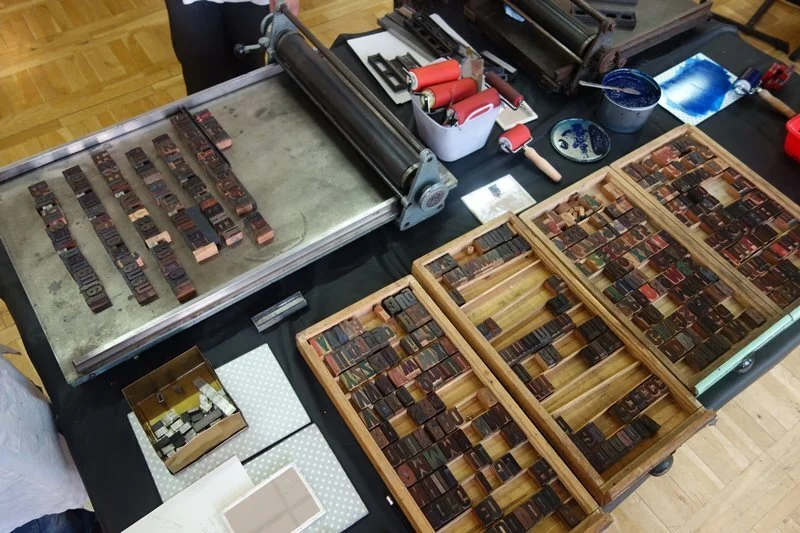 Buchdruck_Unterricht_Schule_mobile_Druckwerkstatt_Holzbuchstaben_38punkt_2.JPG