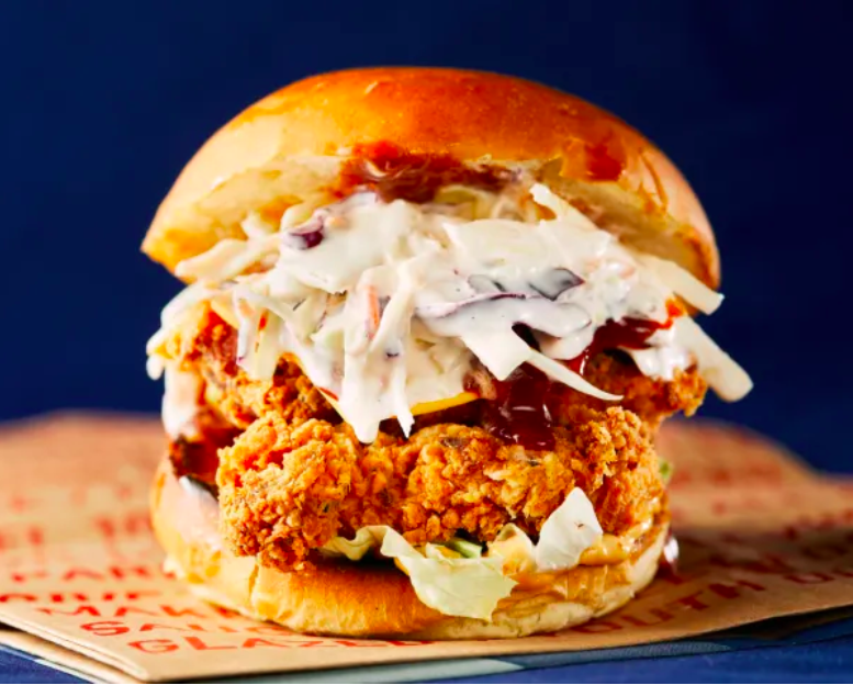 Yaoe Pati Burger (Photo credit : Out Fry)