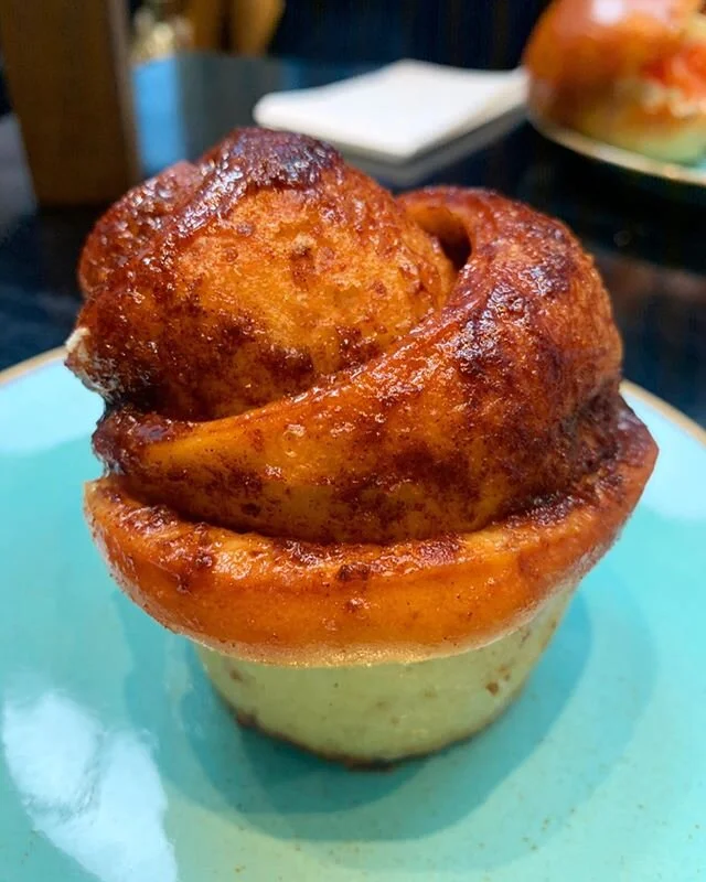 Cinnamon roll paradise 😍⁣
[🇫🇷] ⁣D&eacute;couverte de la boulangerie Breah Ahead &agrave; Londres (Mayfair). Des cinnamon rolls incroyables, des beignets remplis de chocolat ou confiture ou creme, des sandwichs frais, des carrots cakes moelleux, de