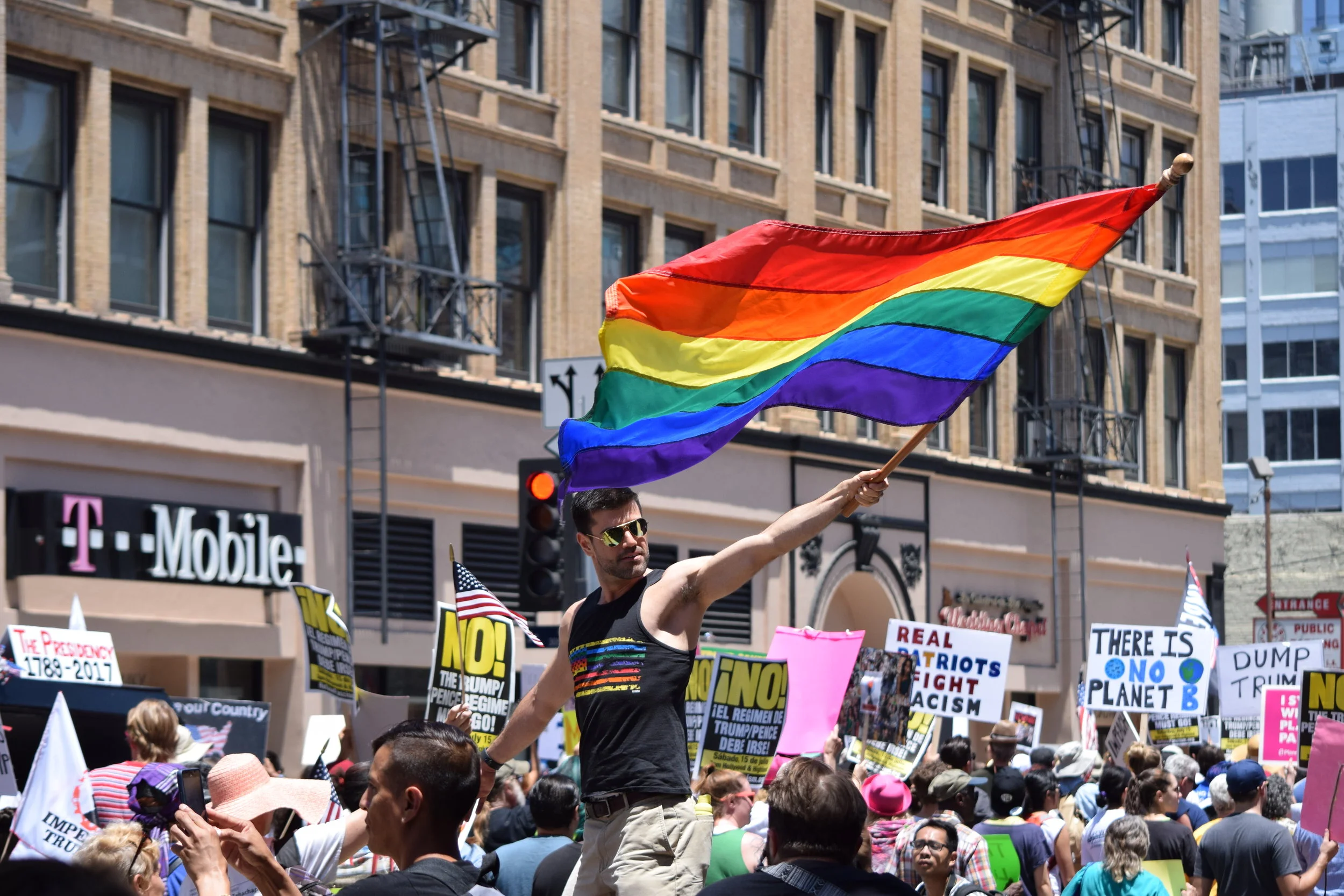  LOS ANGELES, CA — F/5.6 • 1/1,250 • 70MM