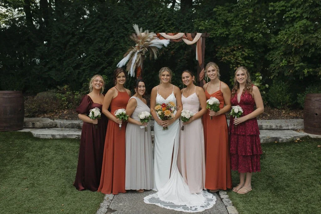 wedding party photos, bridal party pictures, bridesmaids inspo, bridesmaids dresses, bridesmaids color inspo, wedding trends
