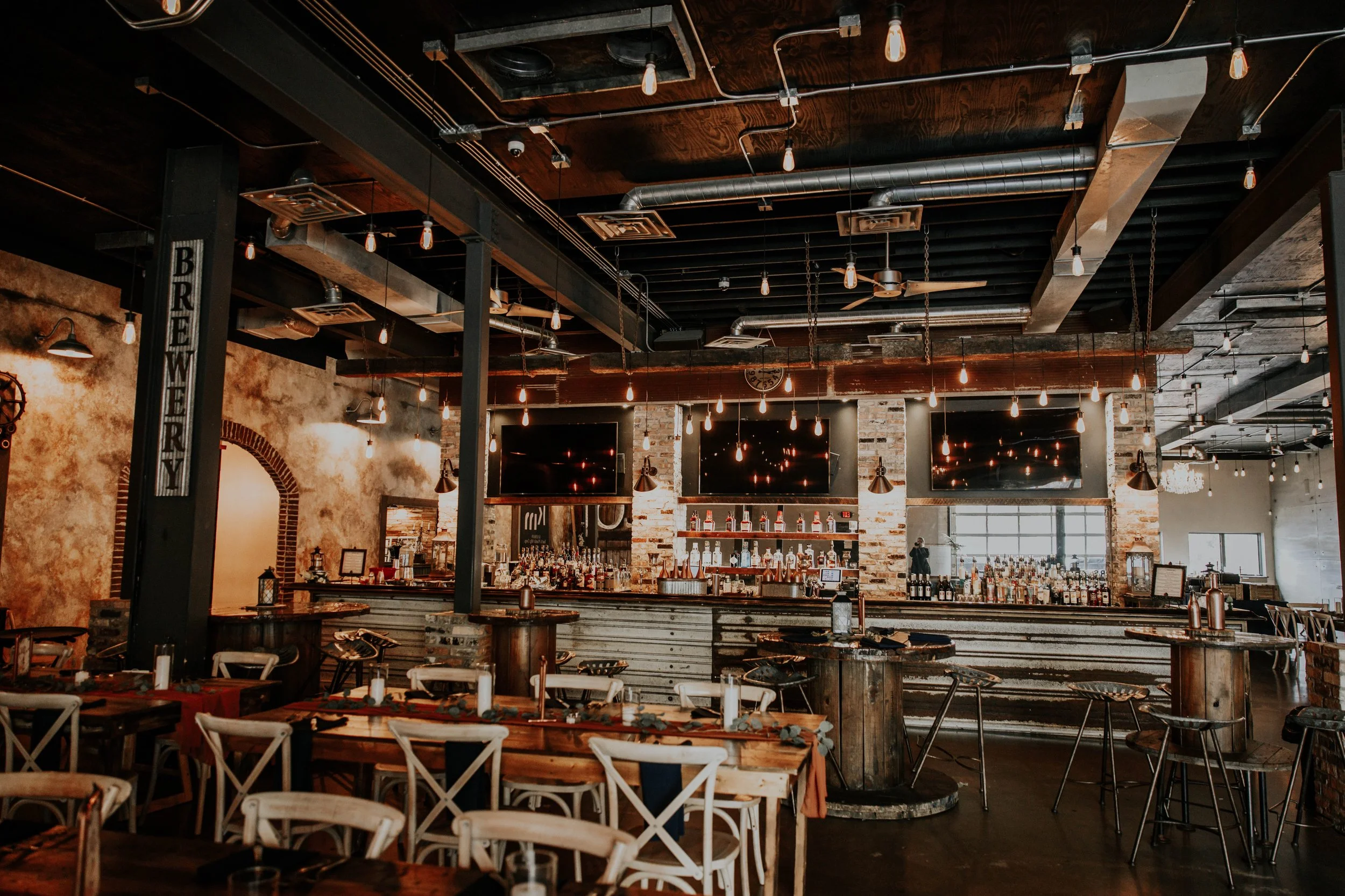 milwaukee wedding venue, wedding venue near milwaukee, wedding venue near me