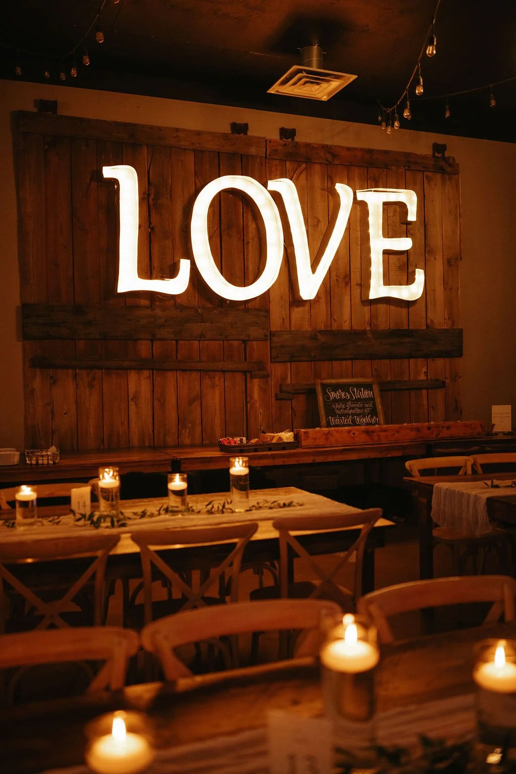 Engagement milwaukee area, milwaukee area proposal, things to do after proposal, engagement near milwaukee wisconsin, engagement pictures in milwaukee wisconsin