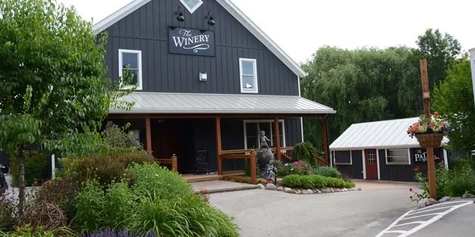 blind horse winery, kohler winery, winery in wiscosin, couples date idea, winery, blind horse winery kohler