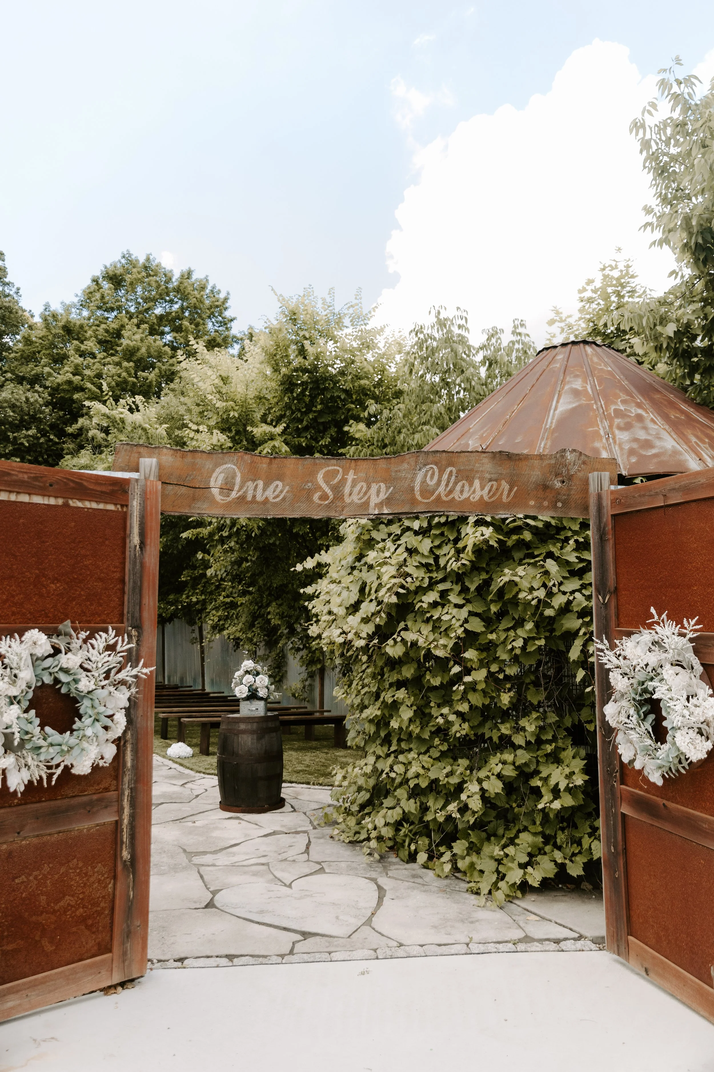 wedding games, wedding games near milwaukee, wedding games for guests, wedding games outside