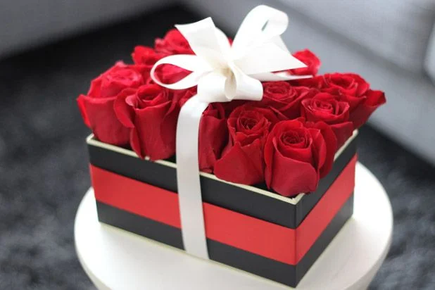 boxed-gifts-for-your-galentines-and-go-to-guys-1.jpg