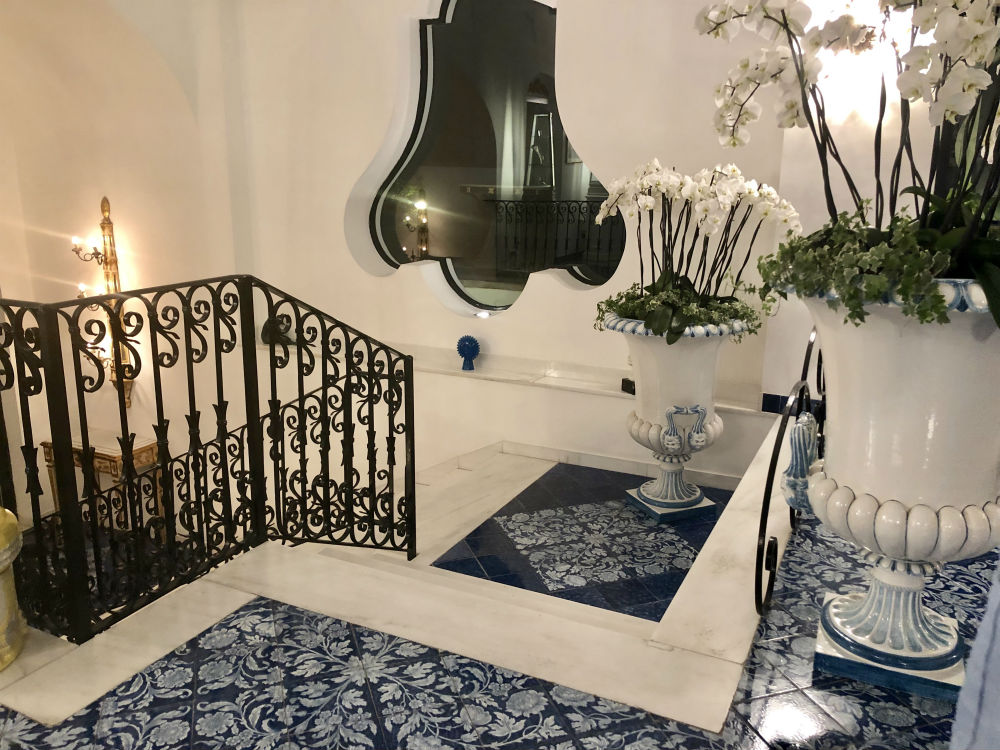italy-capri-hotel-3.jpg