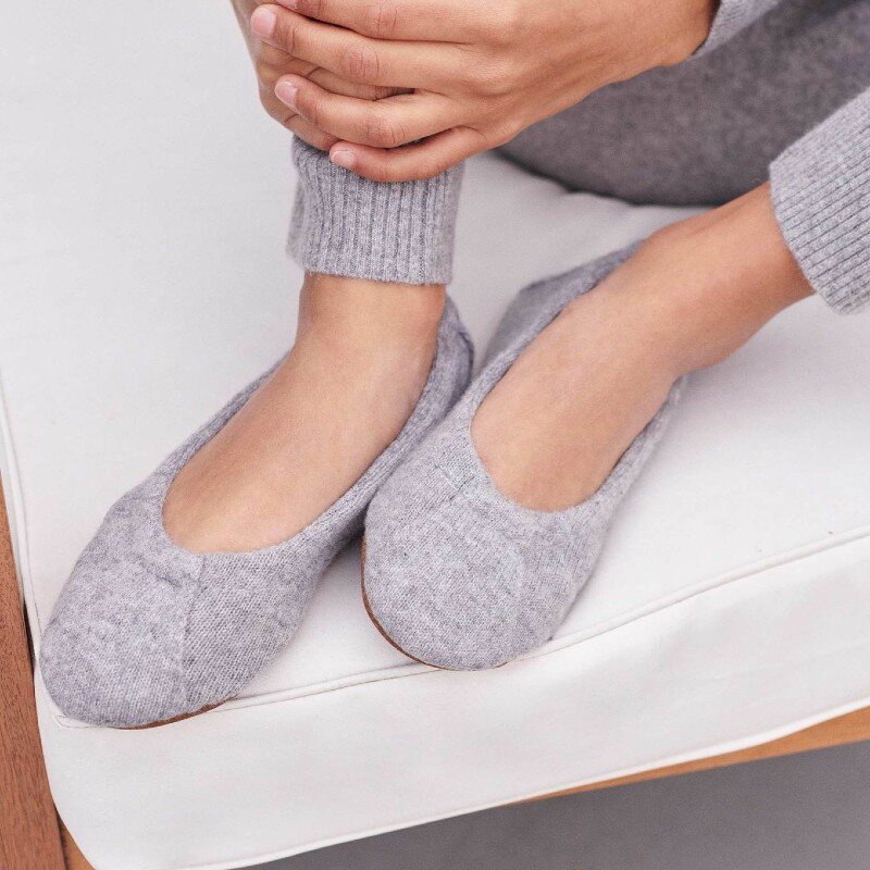 White + Warren: Cashmere Ballet Slipper