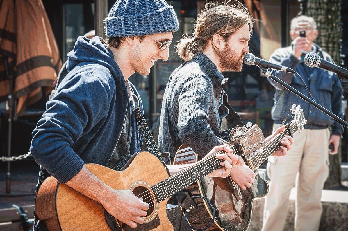 This year would have been our...fourteenth!!!! consecutive season street performing in Faneuil Hall. Though we have distanced from it a bit in recent years, it still feels quite odd to not be out there on the streets for at least a handful of shows. 