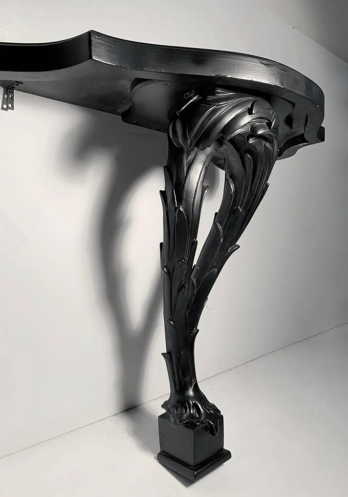 SERGE_ROCHE_CONSOLE_BLACK_10_master.webp