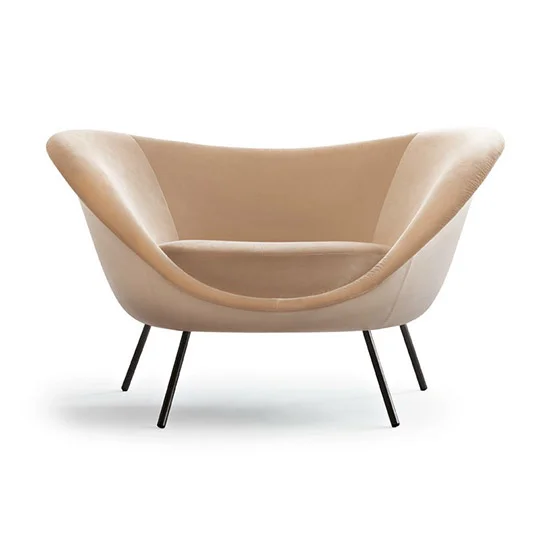 Shell Armchair in the Manner of Gio Ponti
