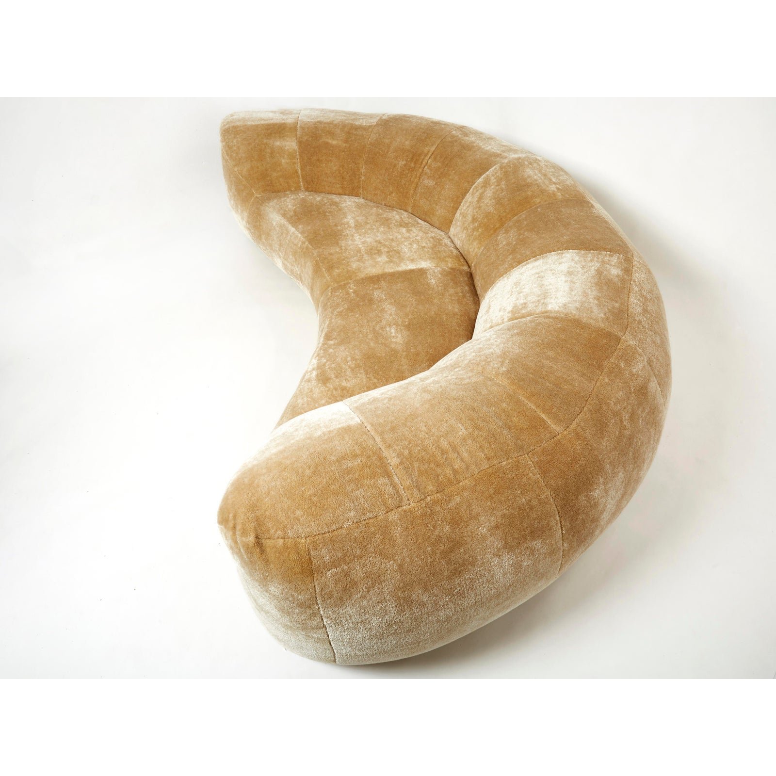 1970s-vintage-croissant-sofa-by-raphael-raffel-for-honore-paris-in-mohair-velvet-8796.jpeg