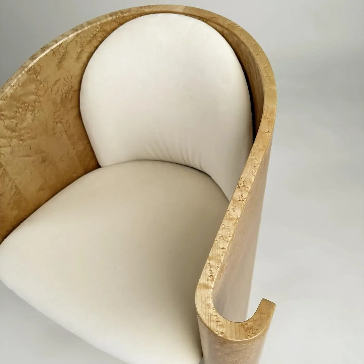 GarnierPingree_VoluteChair_BC_9_copy_master.webp