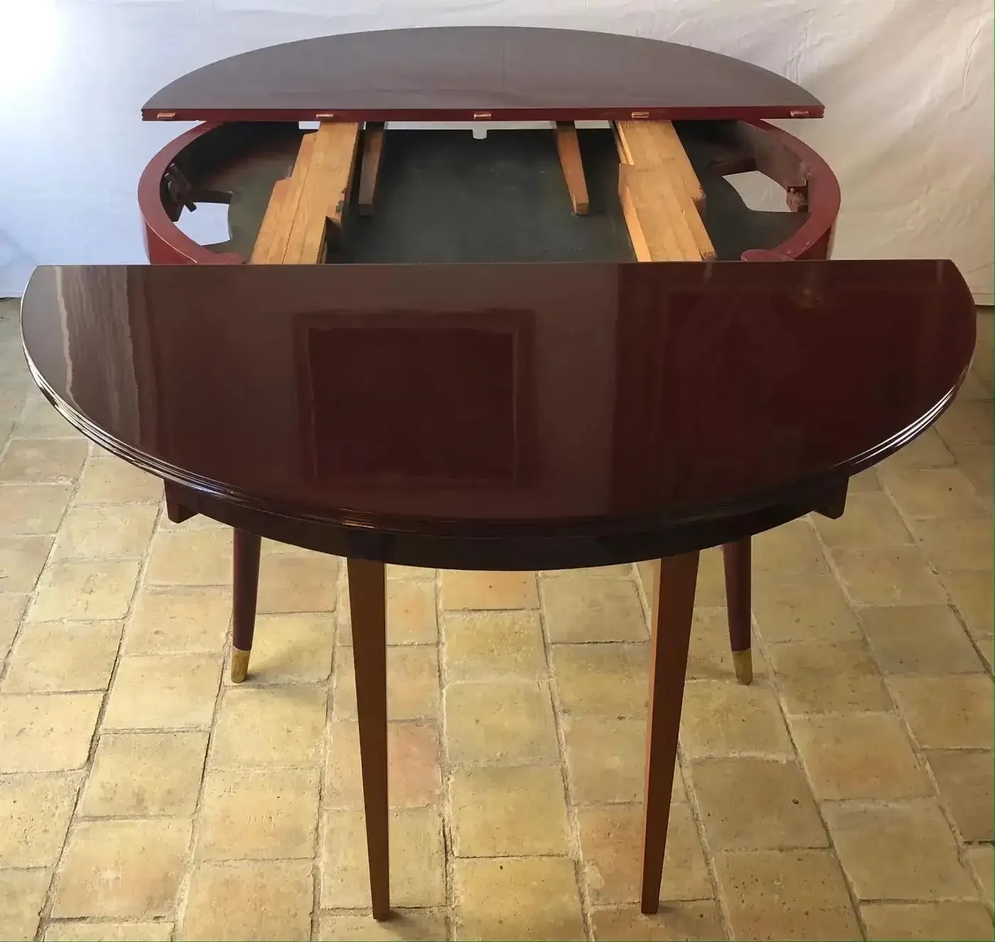 Gio_Ponti_dining_table_2_master.webp