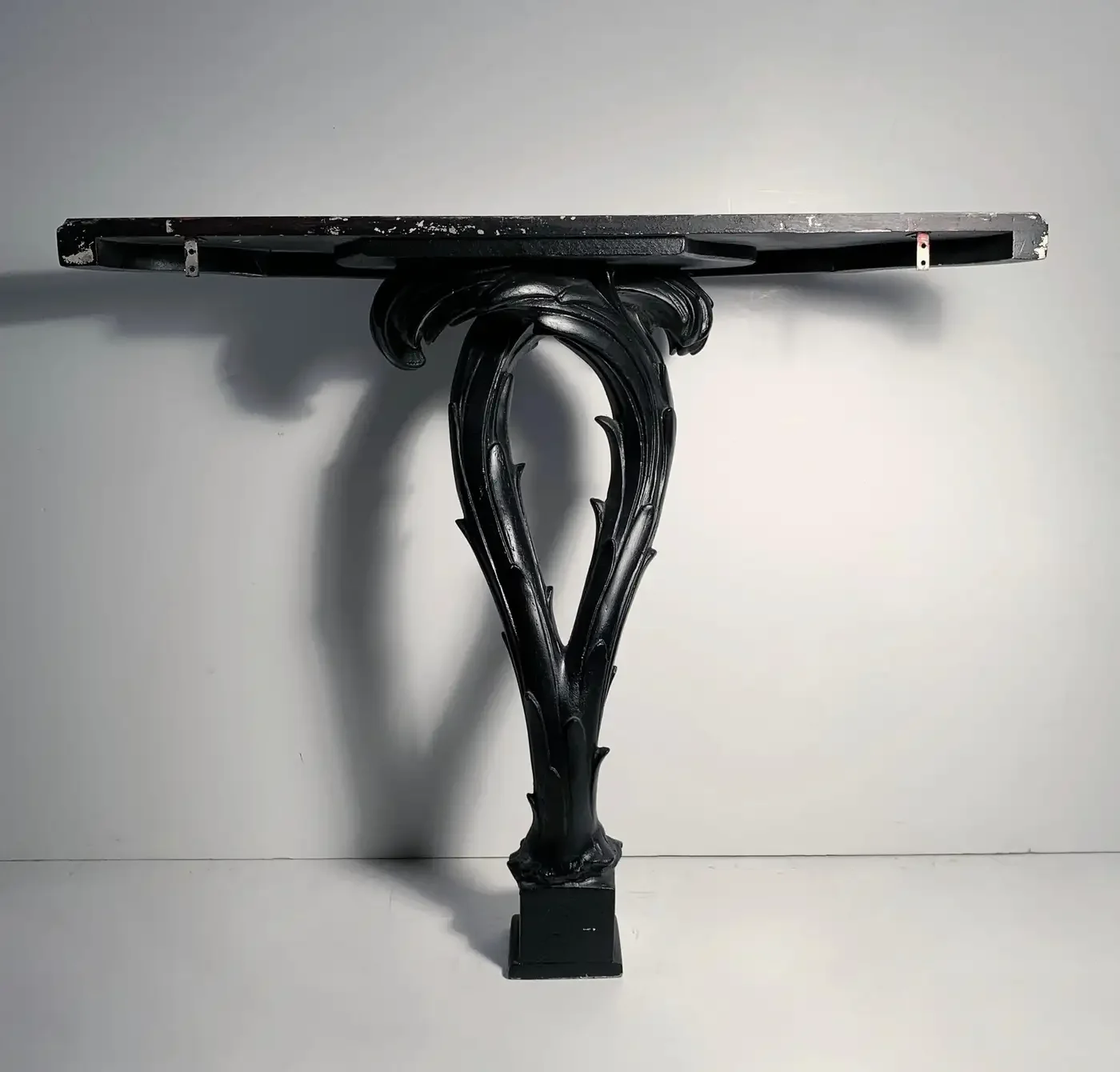SERGE_ROCHE_CONSOLE_BLACK_09_master.webp