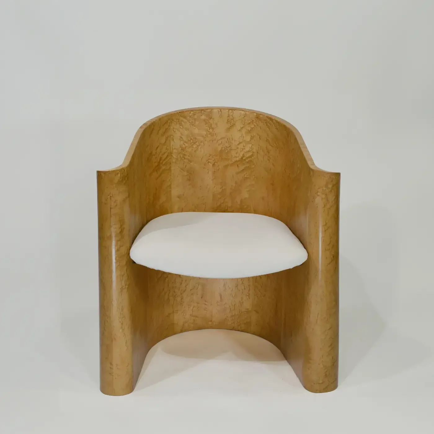 GarnierPingree_VoluteChair_WS_3__master.webp