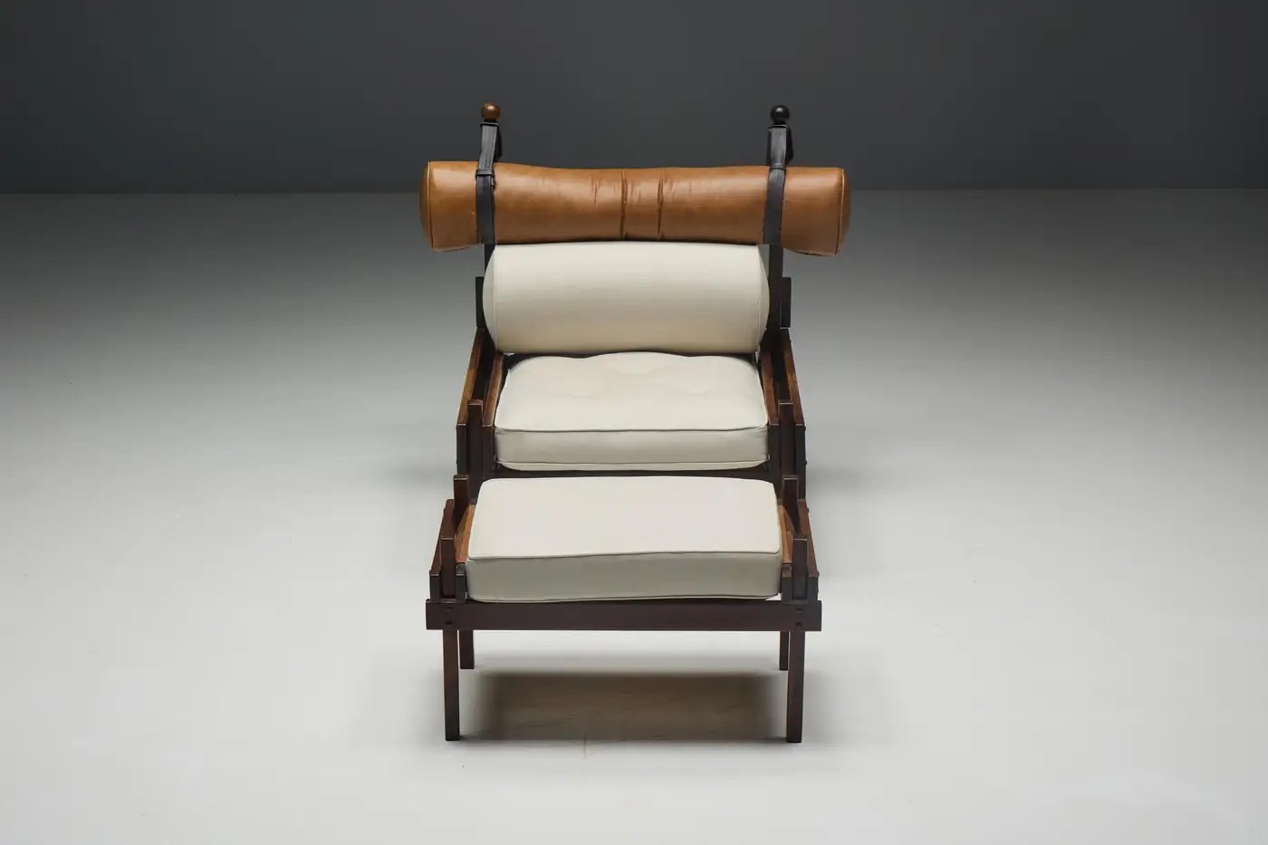 Lounge_Chair_Tonico_by_Sergio_Rodrigues_28_master.jpeg