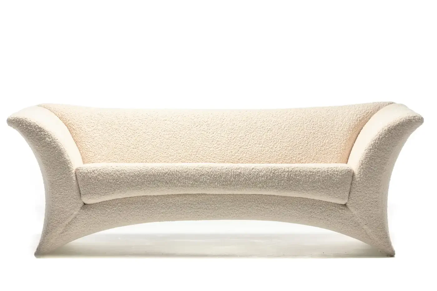 Kagan_Marilyn_Sofa_in_Ivory_White_Boucle_master.webp