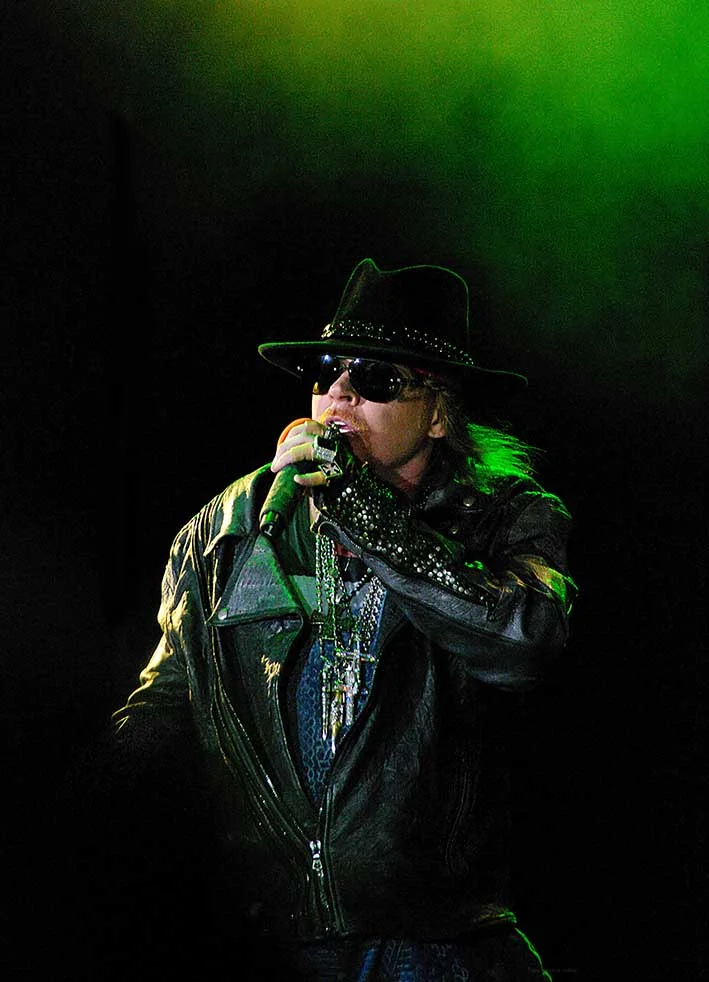 e W Axl.jpg