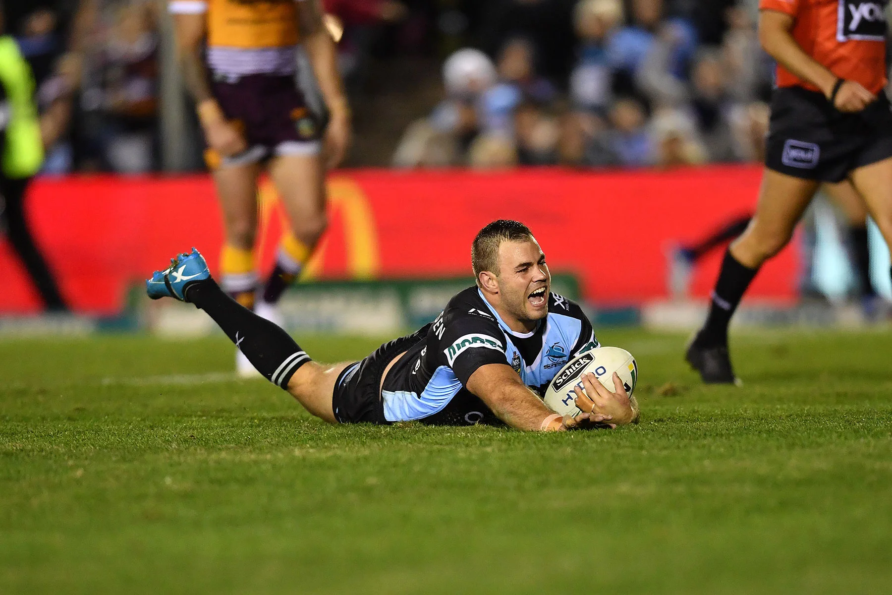 Wade Graham NRL Cronulla Sharks Toyota Stadium scoring try
