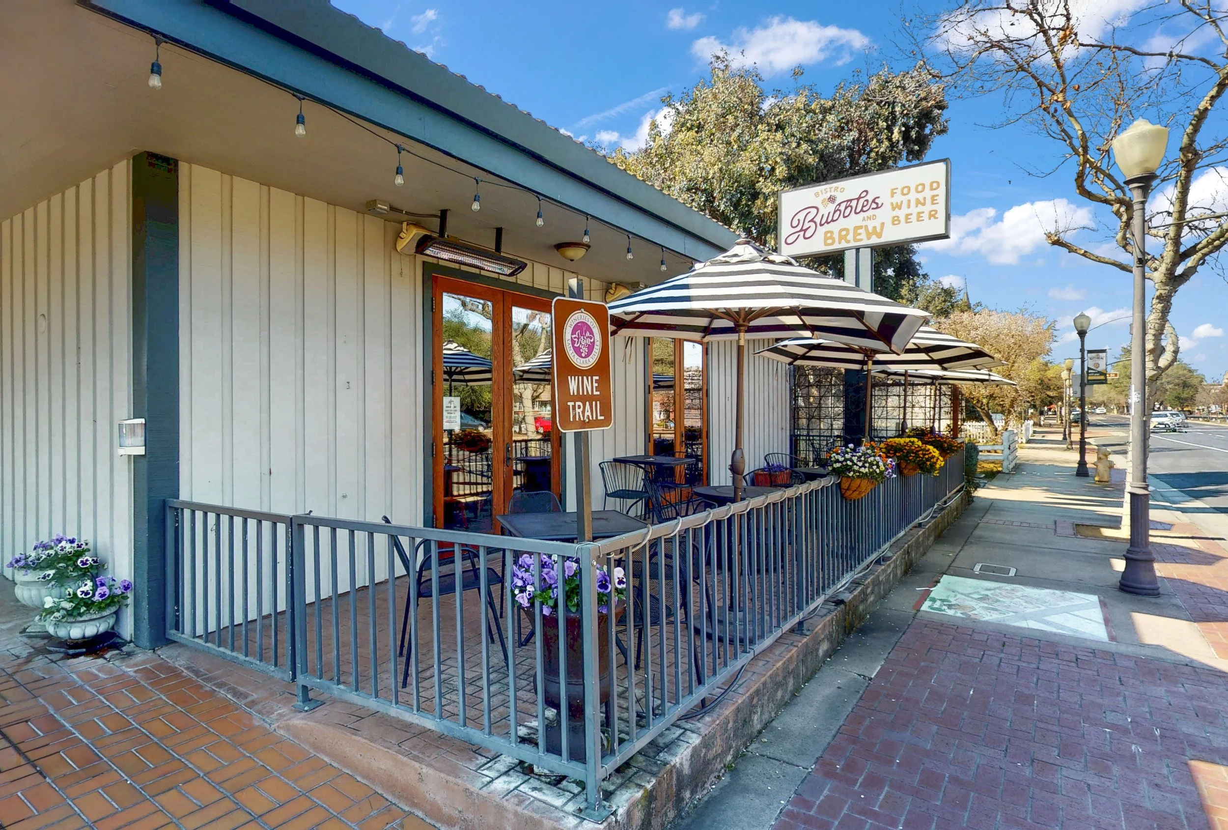 Sip &amp; Shop at Bubbles &amp; Brew