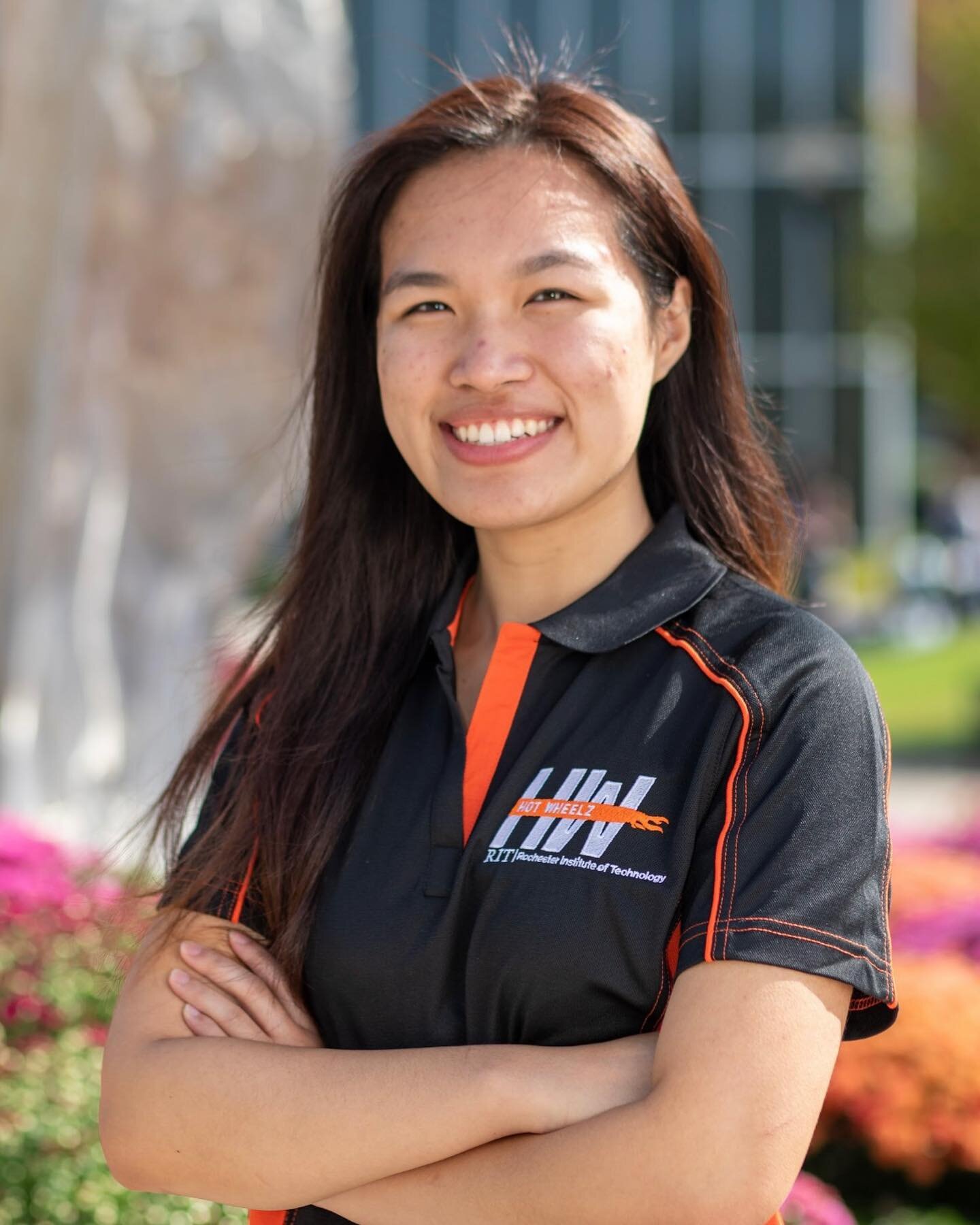 🎉Kicking off the school year with our 2022-2023 lead spotlights! 
Introducing our Electrical Manufacturing Lead: Vicky Zheng !

📒Year and Major?
5th year Electrical Engineering BS/MS 🔋
 
🤩What are you most excited for this season?
Building and te
