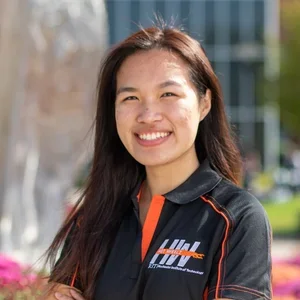 Vicky Zheng