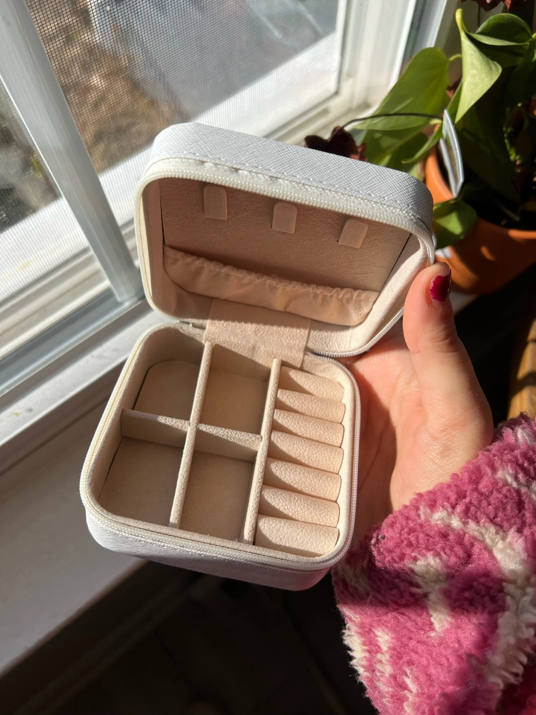 69881276-80DE-45B4-98EE-7A2C369DE807