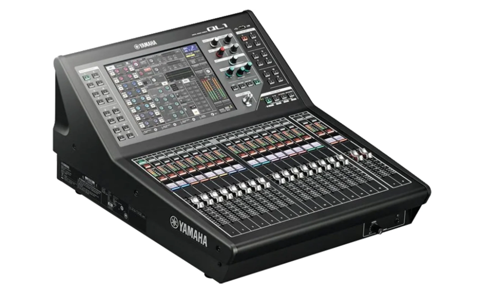 YAMAHA QL1 DIGITAL MIXING CONSOLE