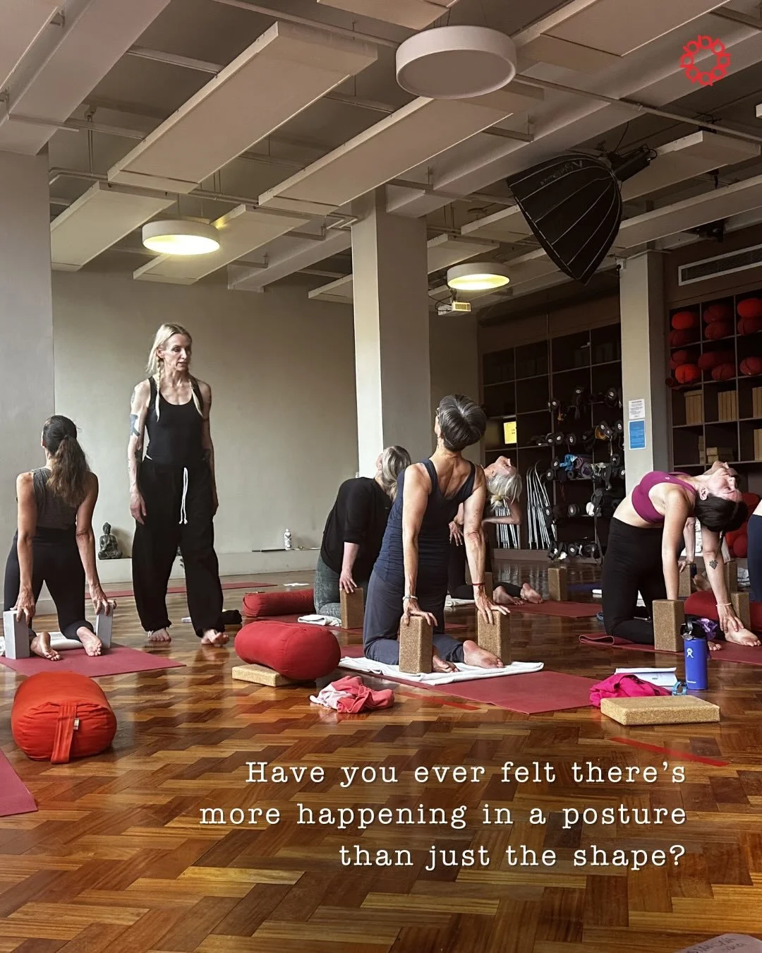 Meridian Yoga Teacher Training London | 50H CET Using Acupoints in Asana with Rose Erin Vaughan

There is often more happening in a posture than what we can see.

This 5-day, in-person training at Indaba Yoga Studio explores how the 12 meridian syste