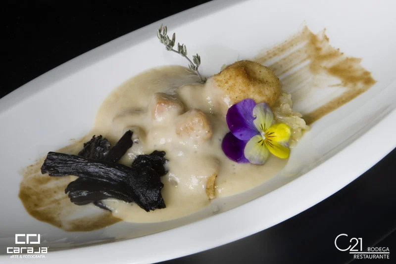 Papada ibérica, pan, huevos...