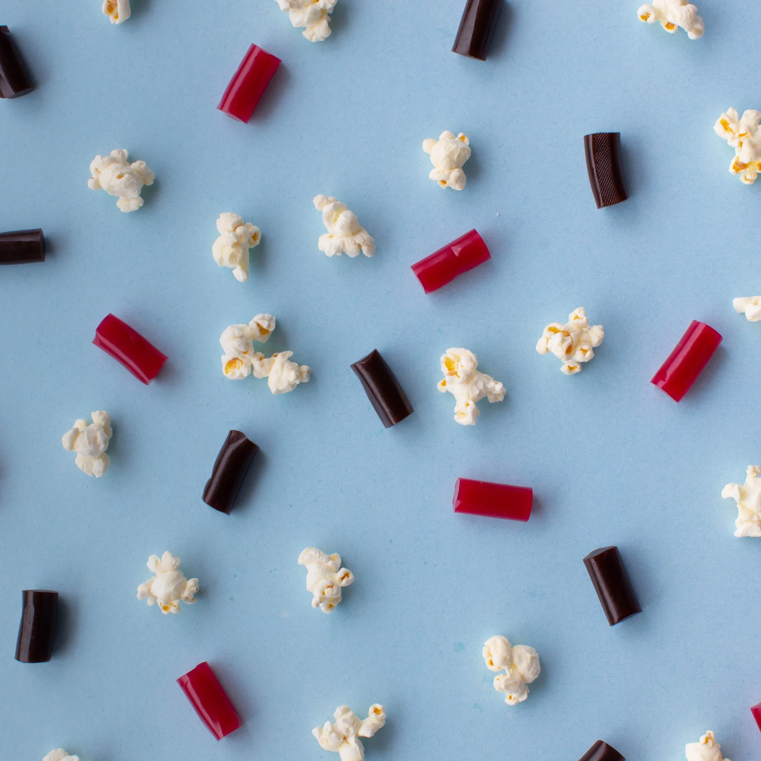Popcorn Garland Making 