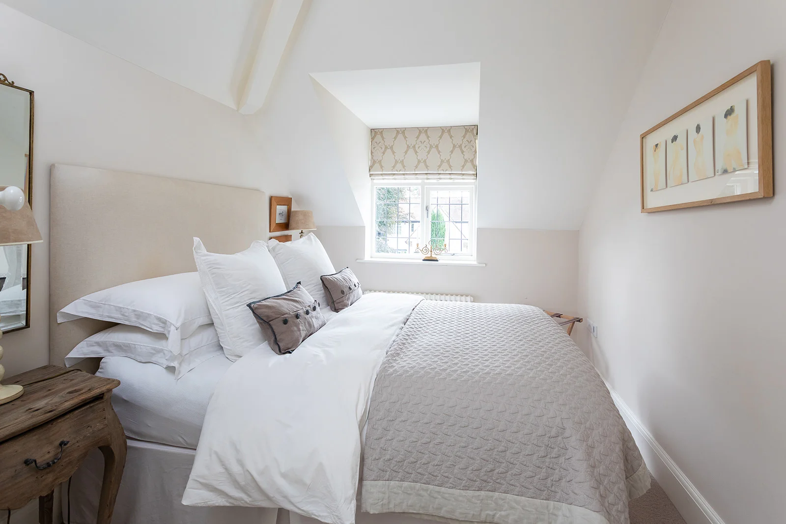 Bedroom4.jpg