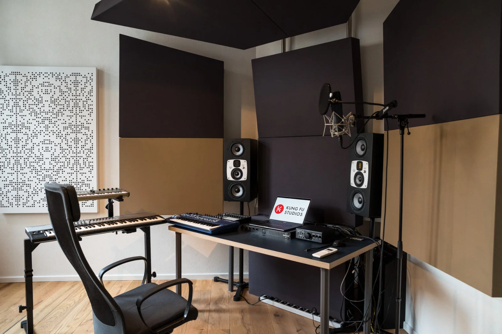 studio_d.jpg