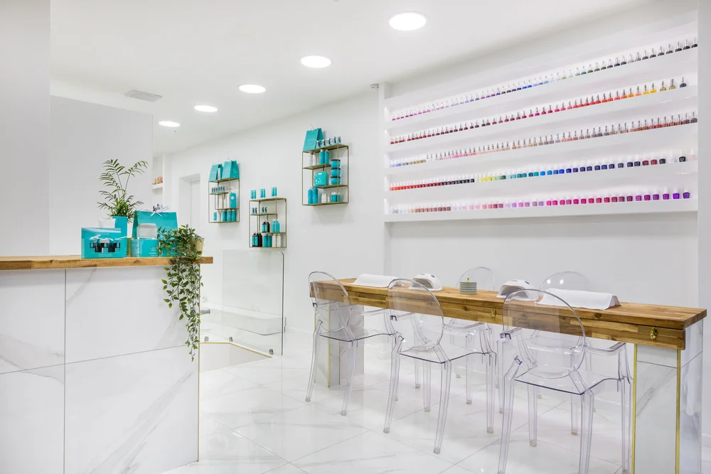 Institut de beauté Menasa Vanves – bar à ongles