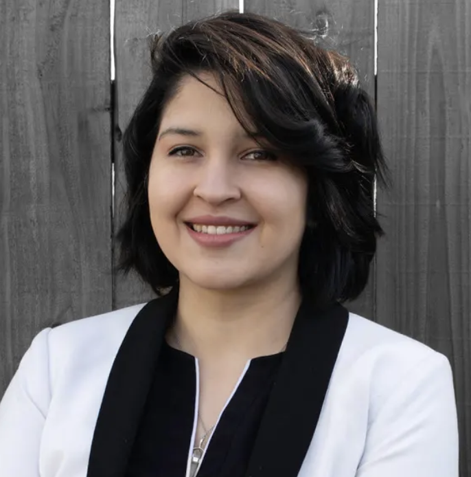 Maria Hinojos Pressey