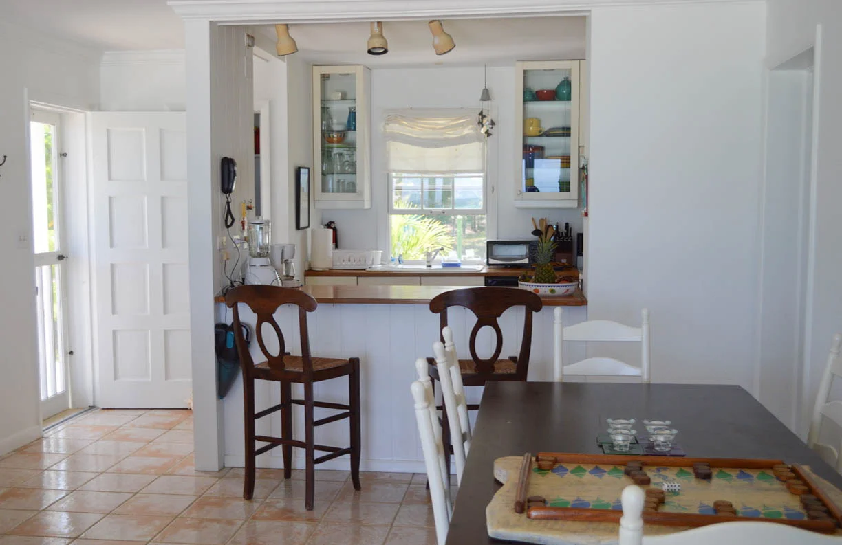 03_Apt40_Kitchen.jpg