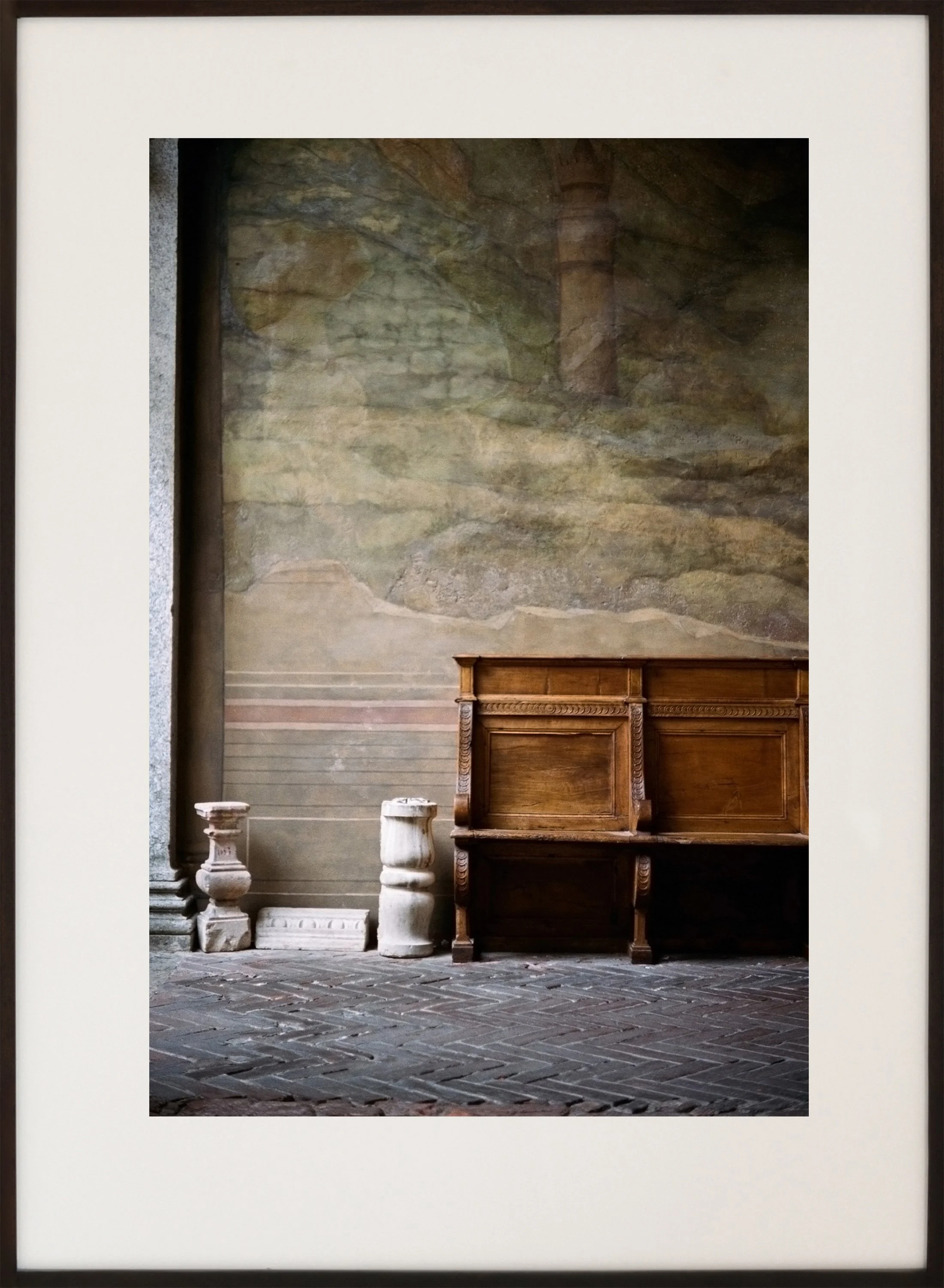 IY0305_Isabelle Young_Casa Atellani, 2018_C-type print_26 x 17.2 cm, 10.24 x 6.77 in._LowRes_Framed_Cropped.jpg