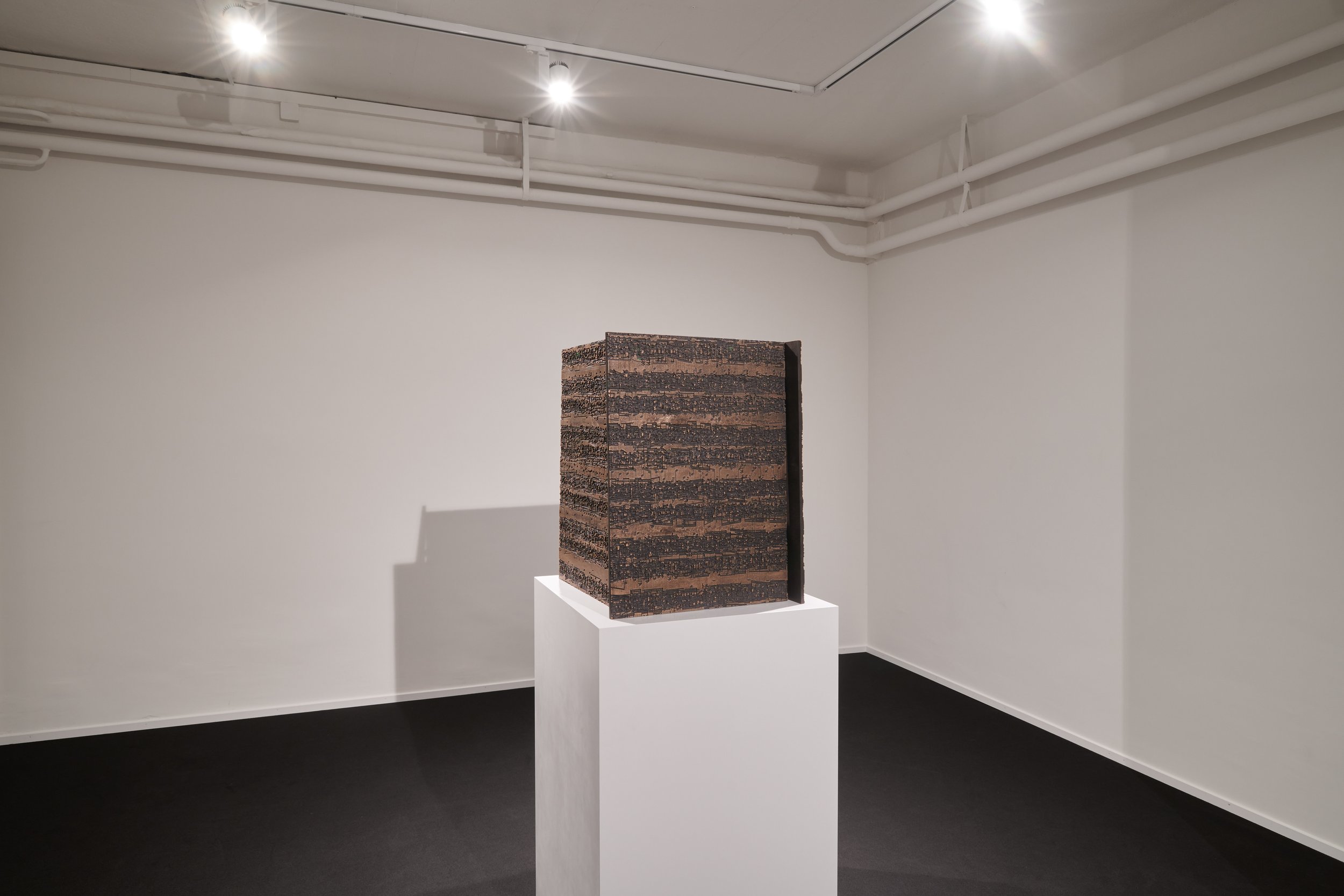 Installation View_After The Storm_Idris Khan and Annie Morris_FabianLang_7_HighRes.jpg