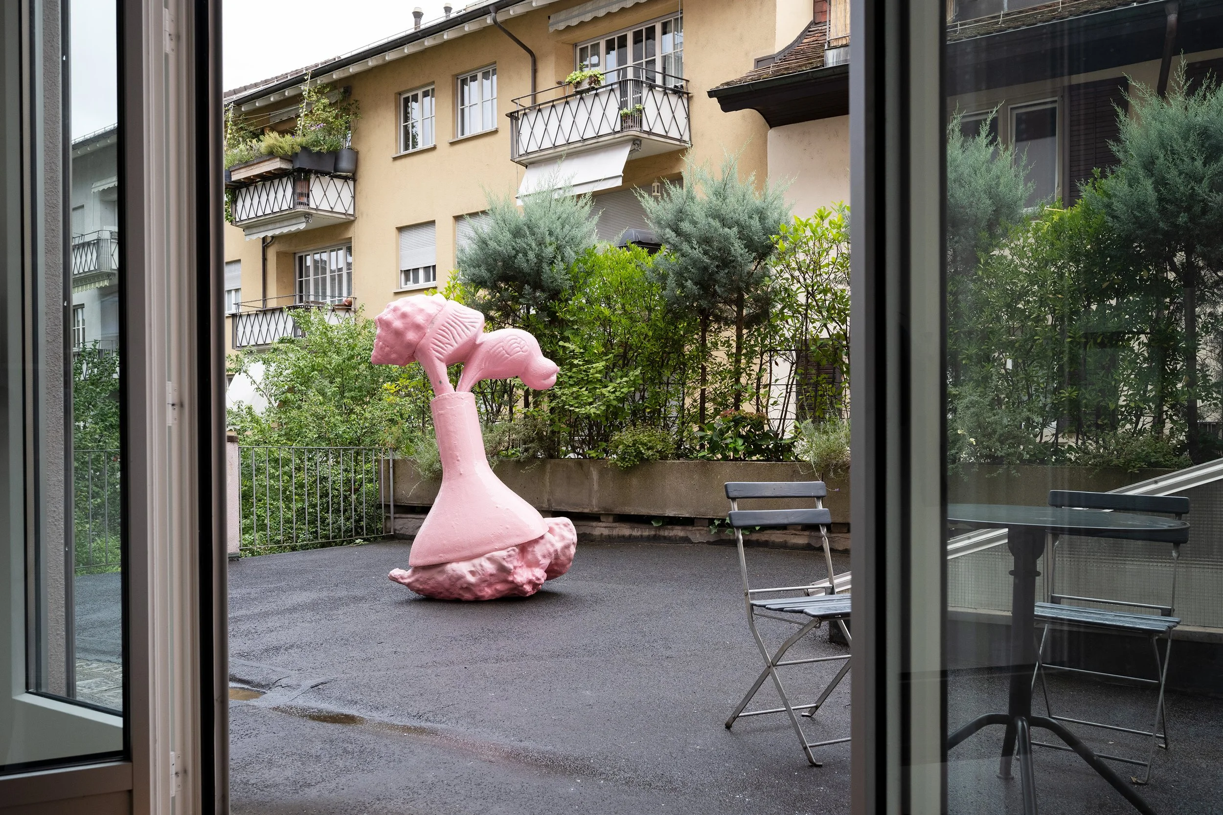 Installation view of Maria Ceppi_Chimära_2025_Galerie Fabian Lang_Zürich_LowRes_8.jpg